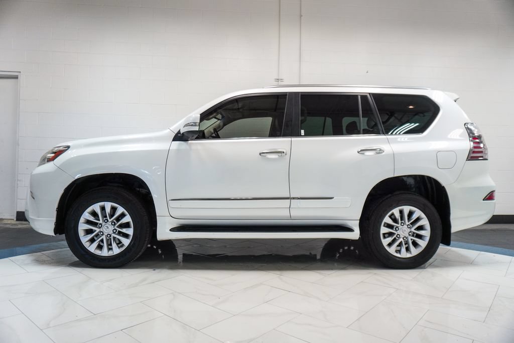 Used 2016 Lexus GX 460 w/ Premium Package AWD/4WD image 33