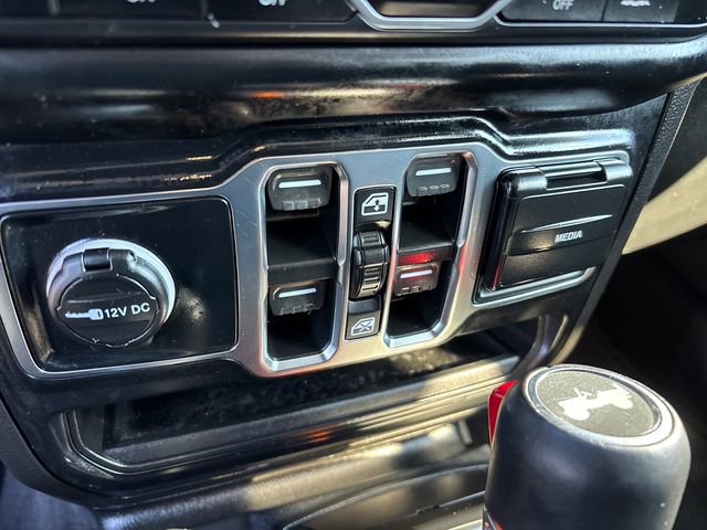 Used 2021 Jeep Wrangler Unlimited Sahara image 22