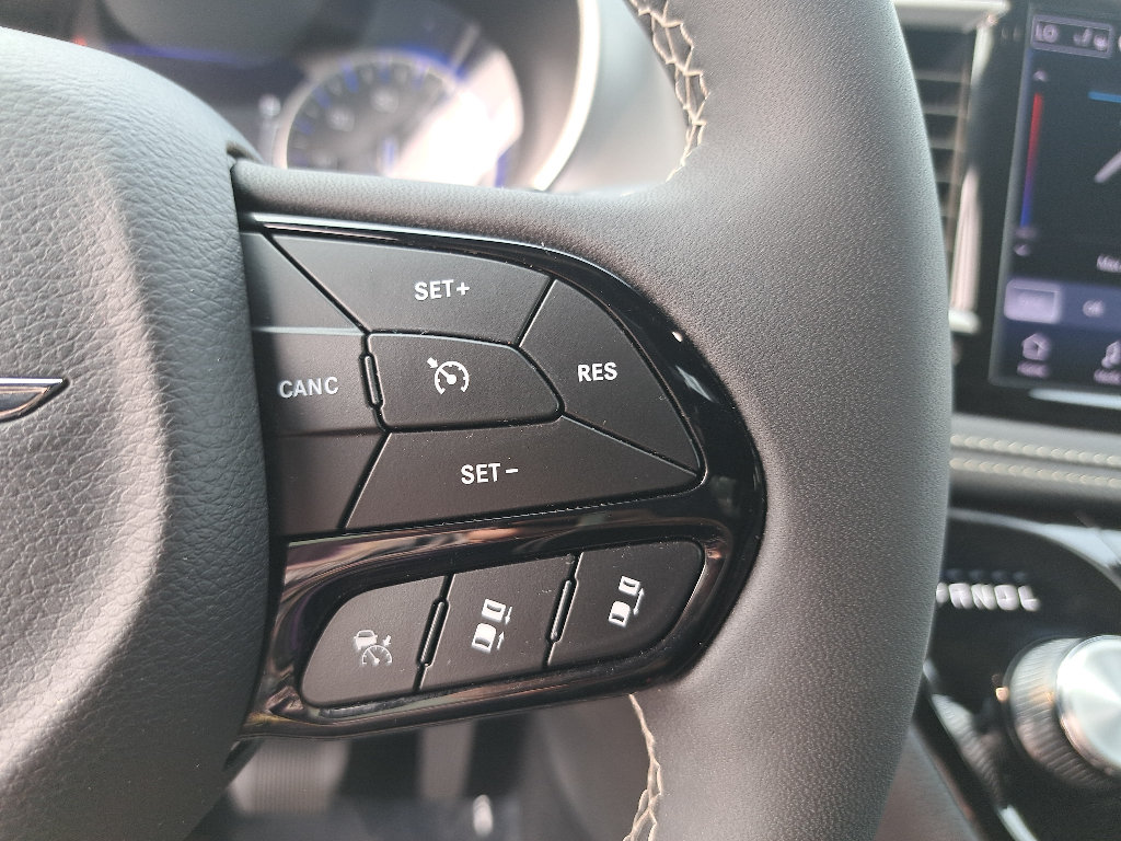 Certified 2023 Chrysler Pacifica Touring-L w/ Uconnect Theater Family Group AWD/4WD image 20
