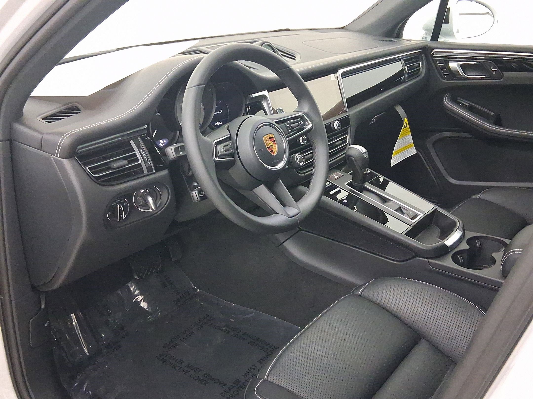 New 2026 Porsche Macan S image 4