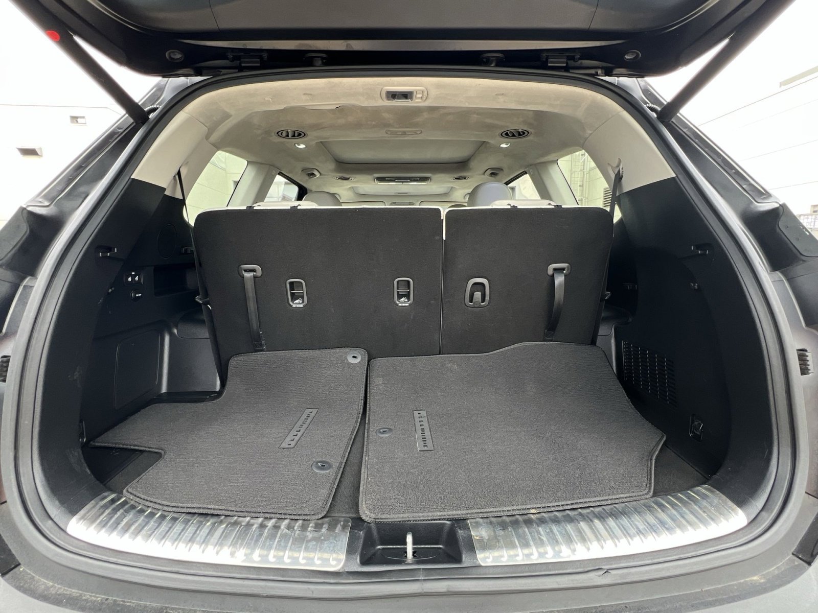 Used 2022 Kia Telluride SX w/ SX Prestige Package image 27