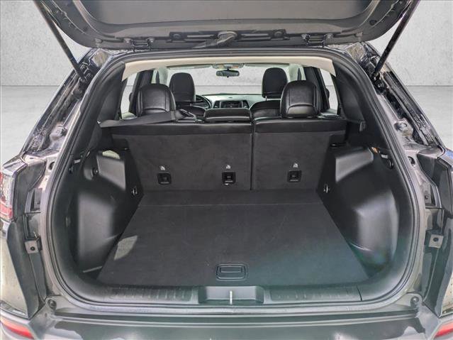 Used 2020 Jeep Cherokee Latitude Plus image 6