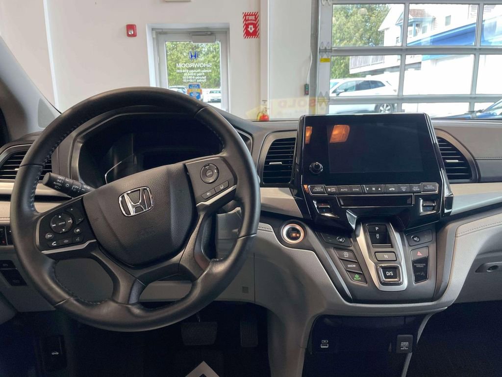 Used 2023 Honda Odyssey EX-L image 9