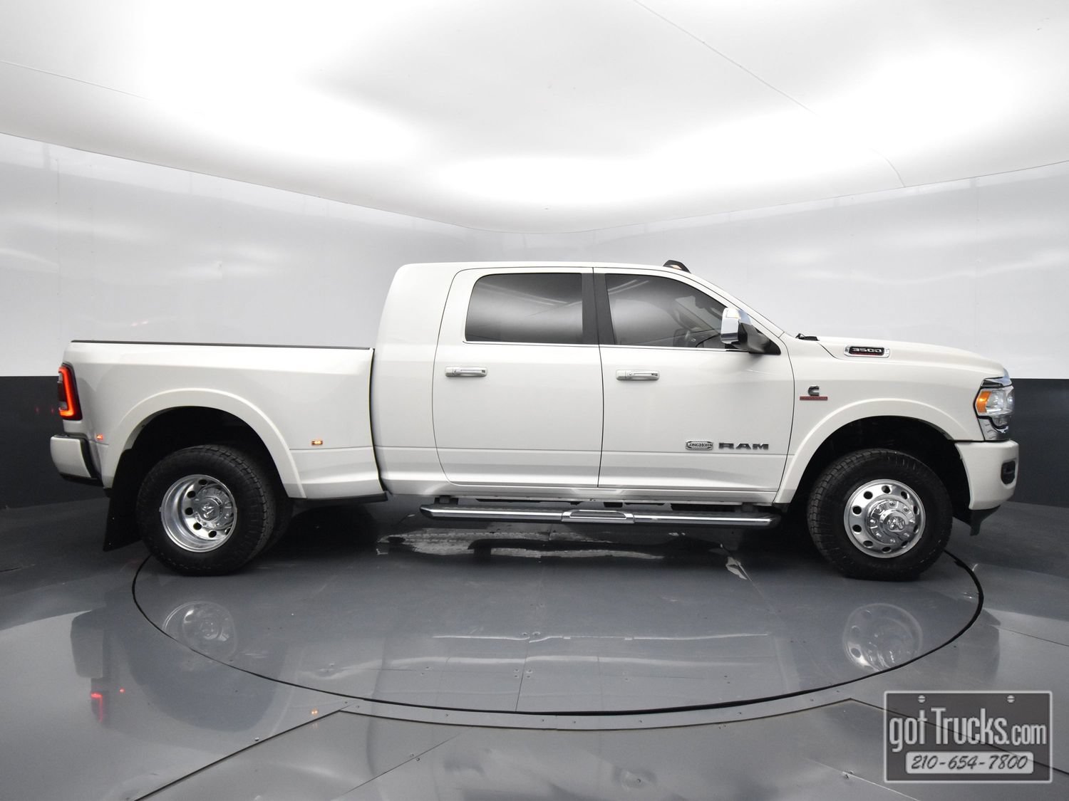 Used 2022 RAM 3500 Limited AWD/4WD image 49