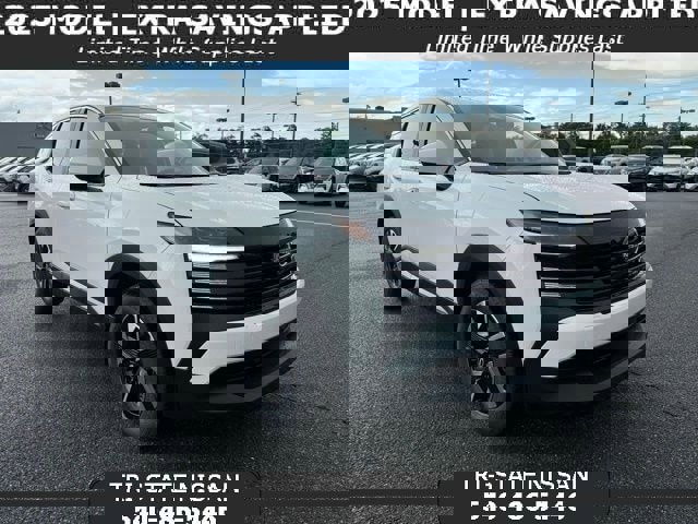 New 2025 Nissan Kicks SV