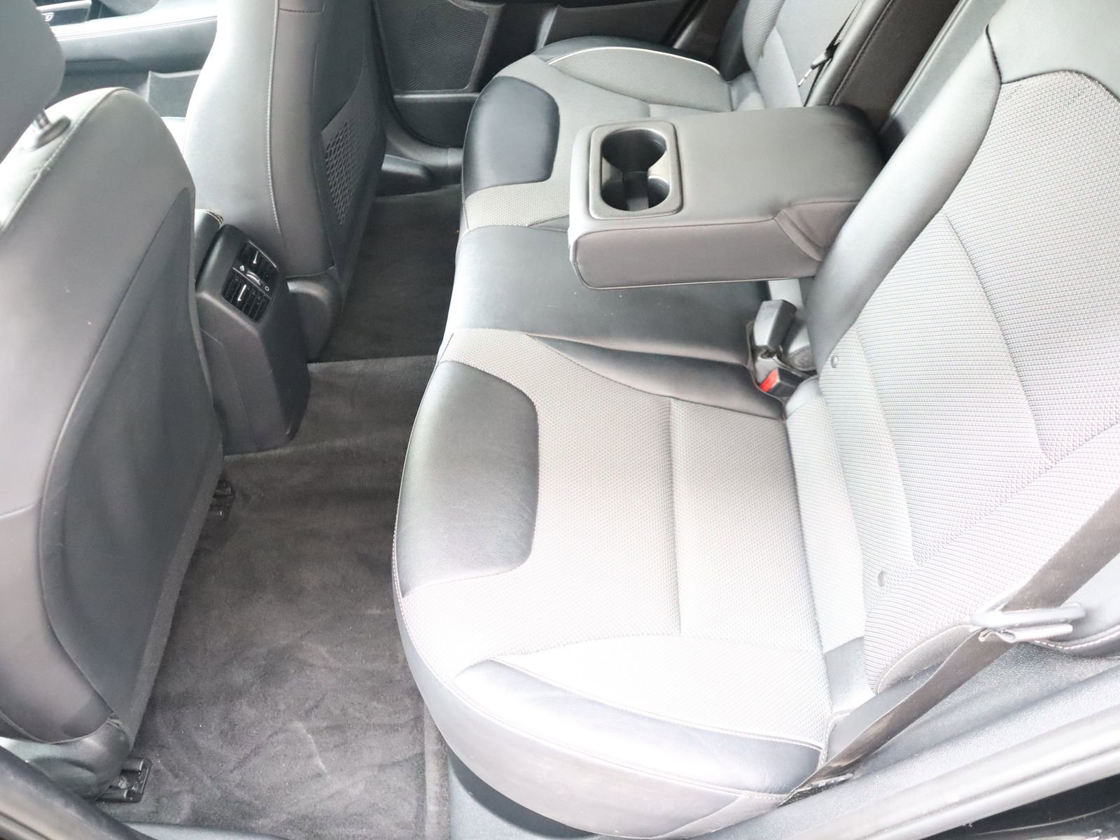 Used 2022 Kia Niro EX image 29