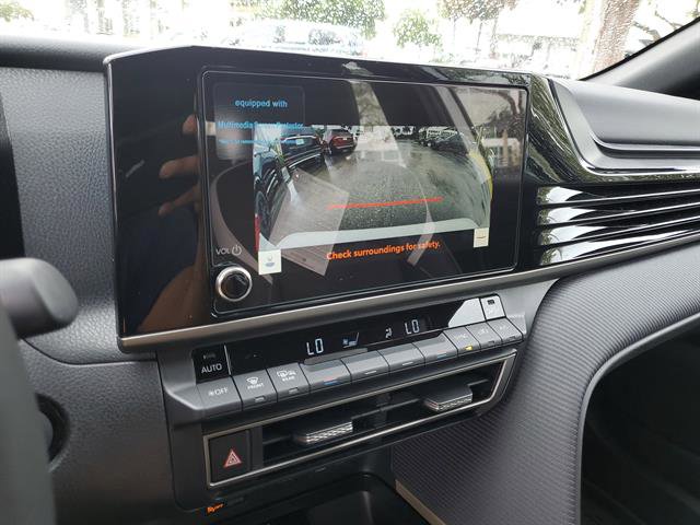 Used 2026 Toyota Camry SE FWD image 44