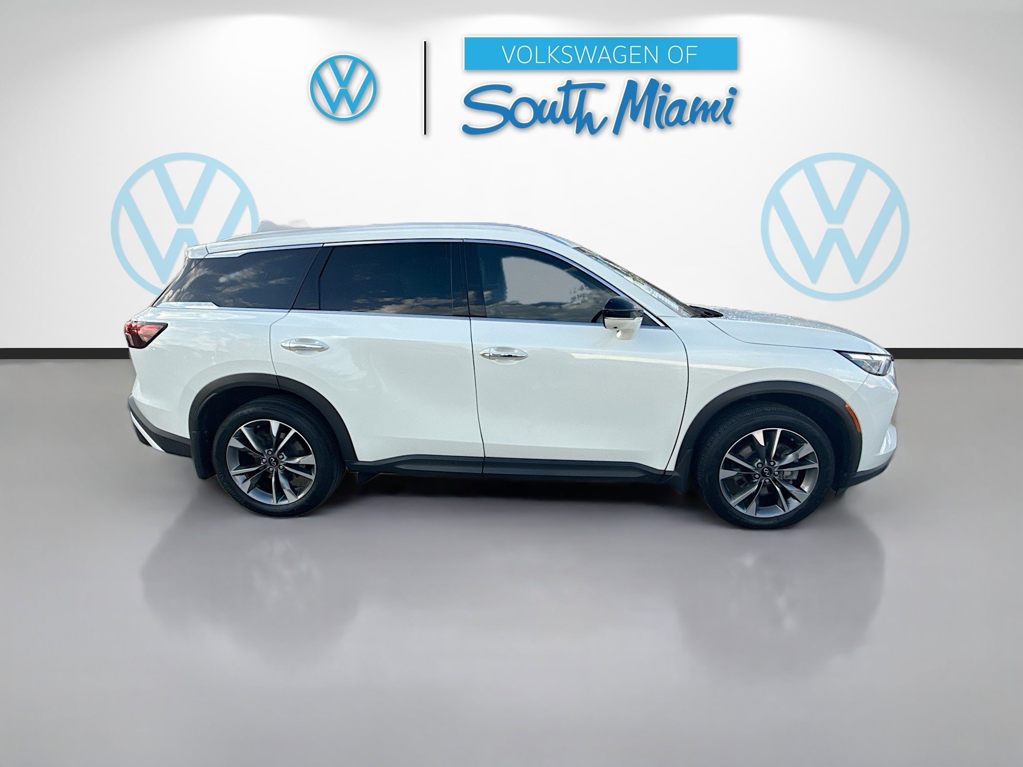 Used 2023 INFINITI QX60 Luxe w/ Cargo Package image 8