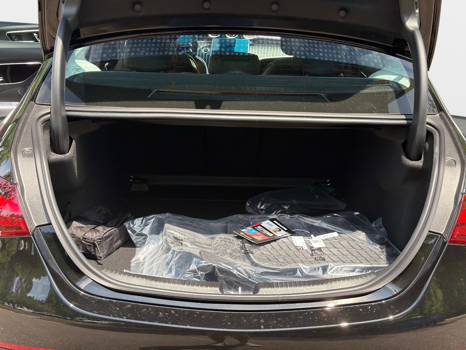 New 2026 Mercedes-Benz C 300 Sedan image 11