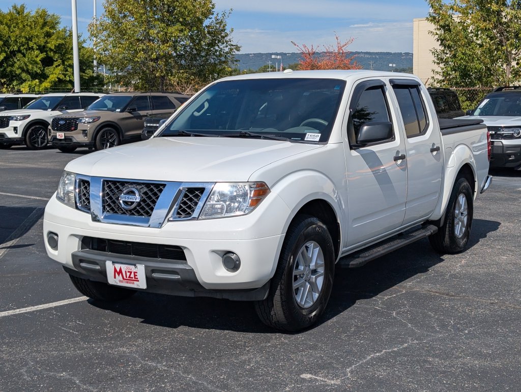 Used 2015 Nissan Frontier SV RWD image 3