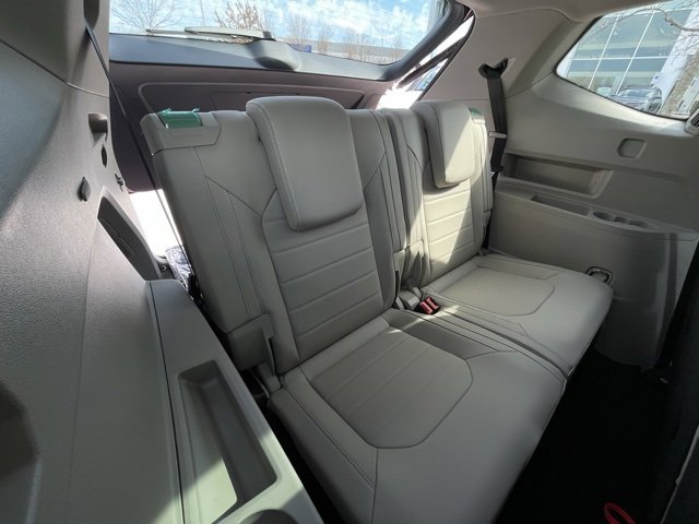 New 2025 Volkswagen Atlas SEL image 27