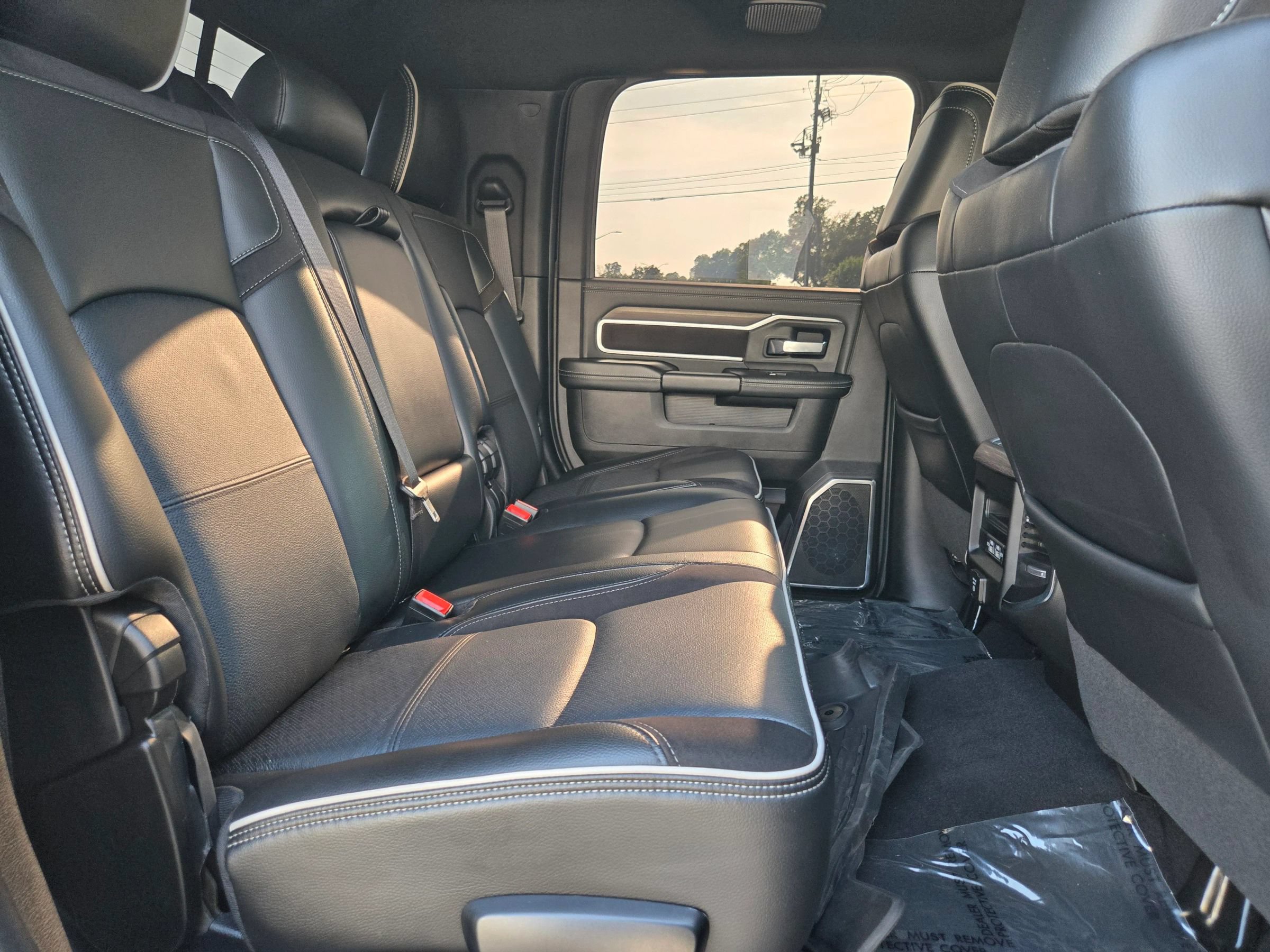 Used 2025 RAM 2500 Laramie w/ Night Edition AWD/4WD image 17