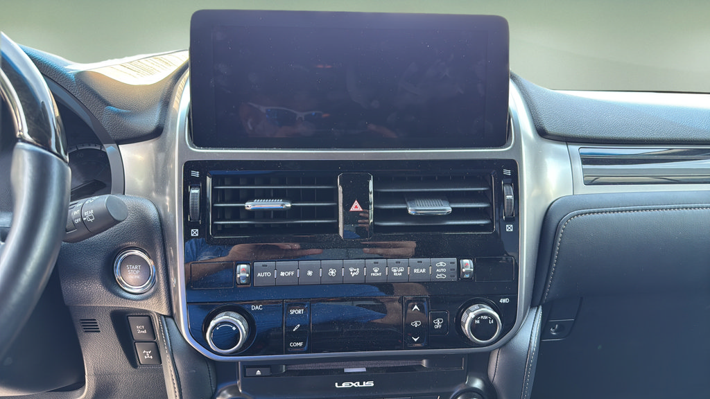Certified 2023 Lexus GX 460 Luxury w/ Sport Design Package AWD/4WD image 27
