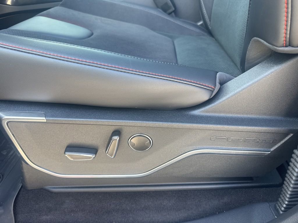 Used 2026 Ford F150 Raptor AWD/4WD image 23