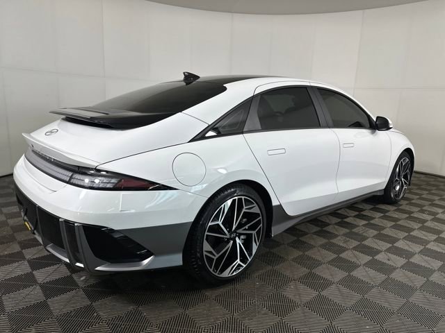 Used 2023 Hyundai Ioniq 6 SEL image 3