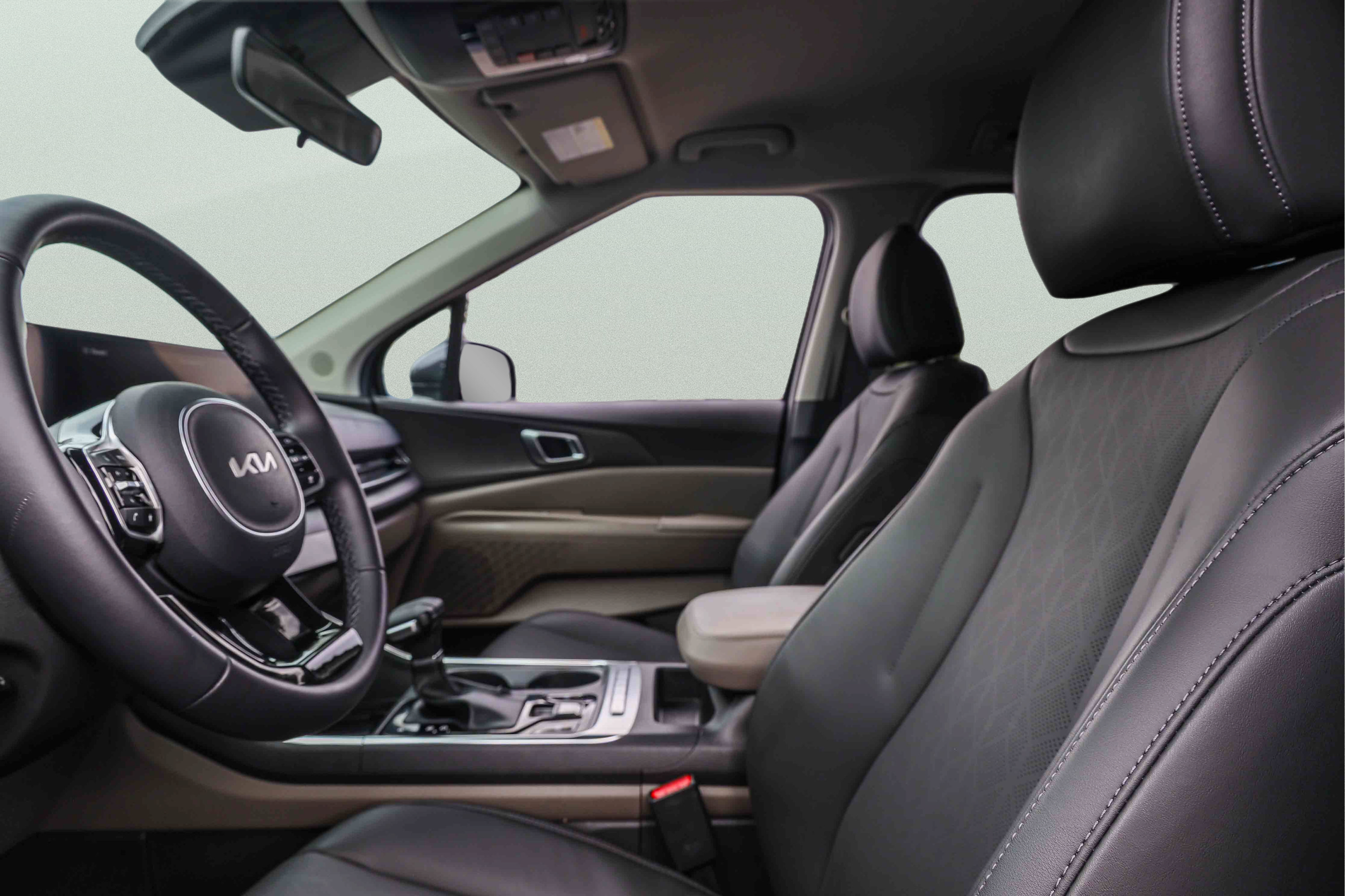 Certified 2026 Kia Carnival EX FWD image 9