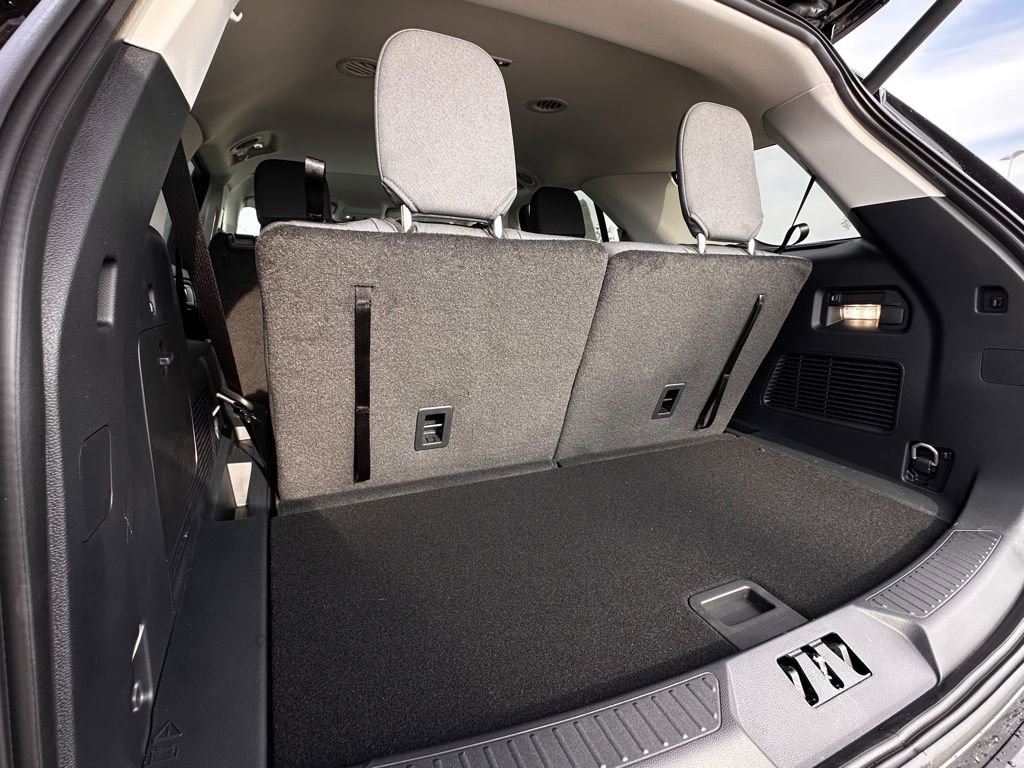 New 2026 Ford Explorer Active image 53