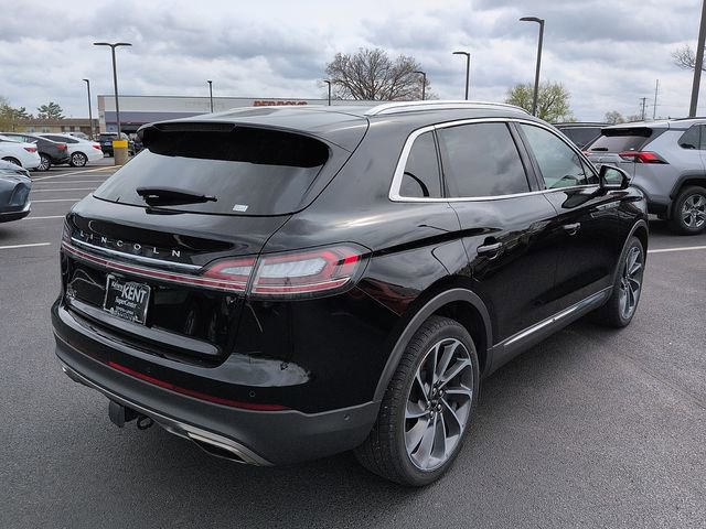 Used 2022 Lincoln Nautilus Reserve w/ Equipment Group 202A image 7