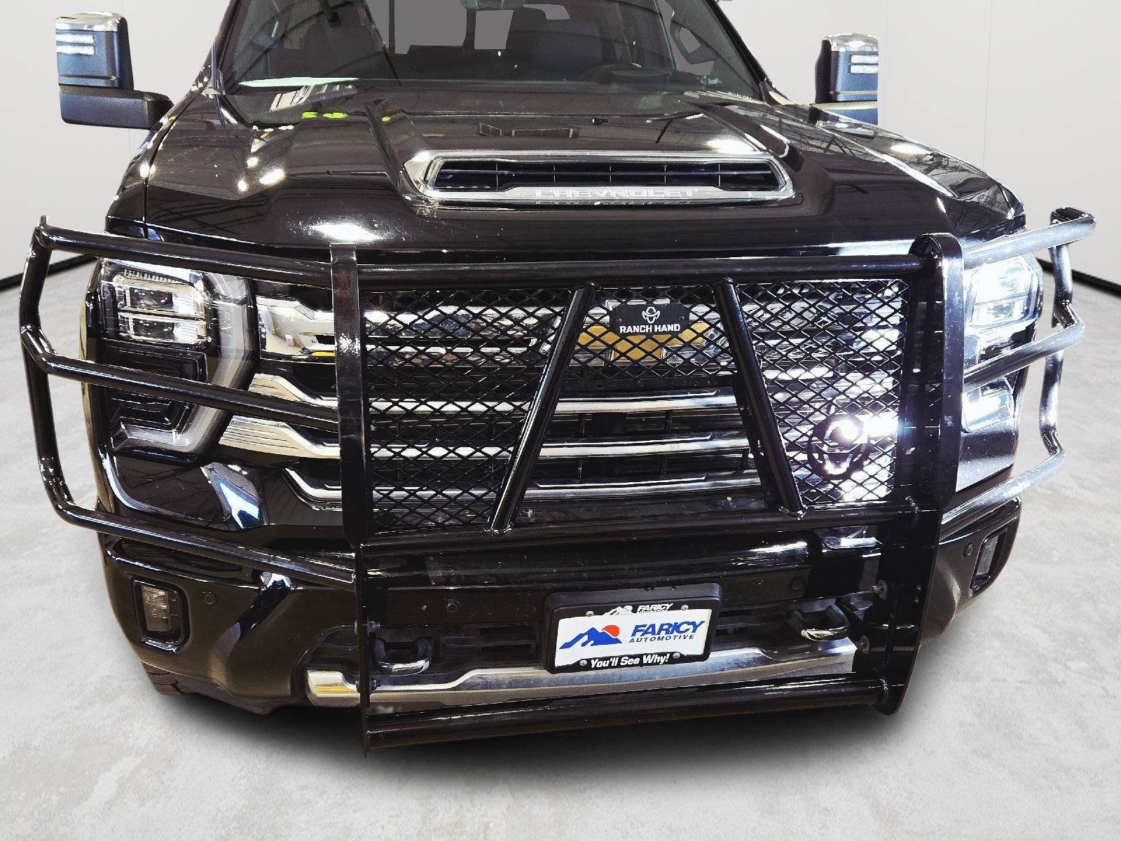 Used 2024 Chevrolet Silverado 3500 High Country w/ Technology Package AWD/4WD image 10