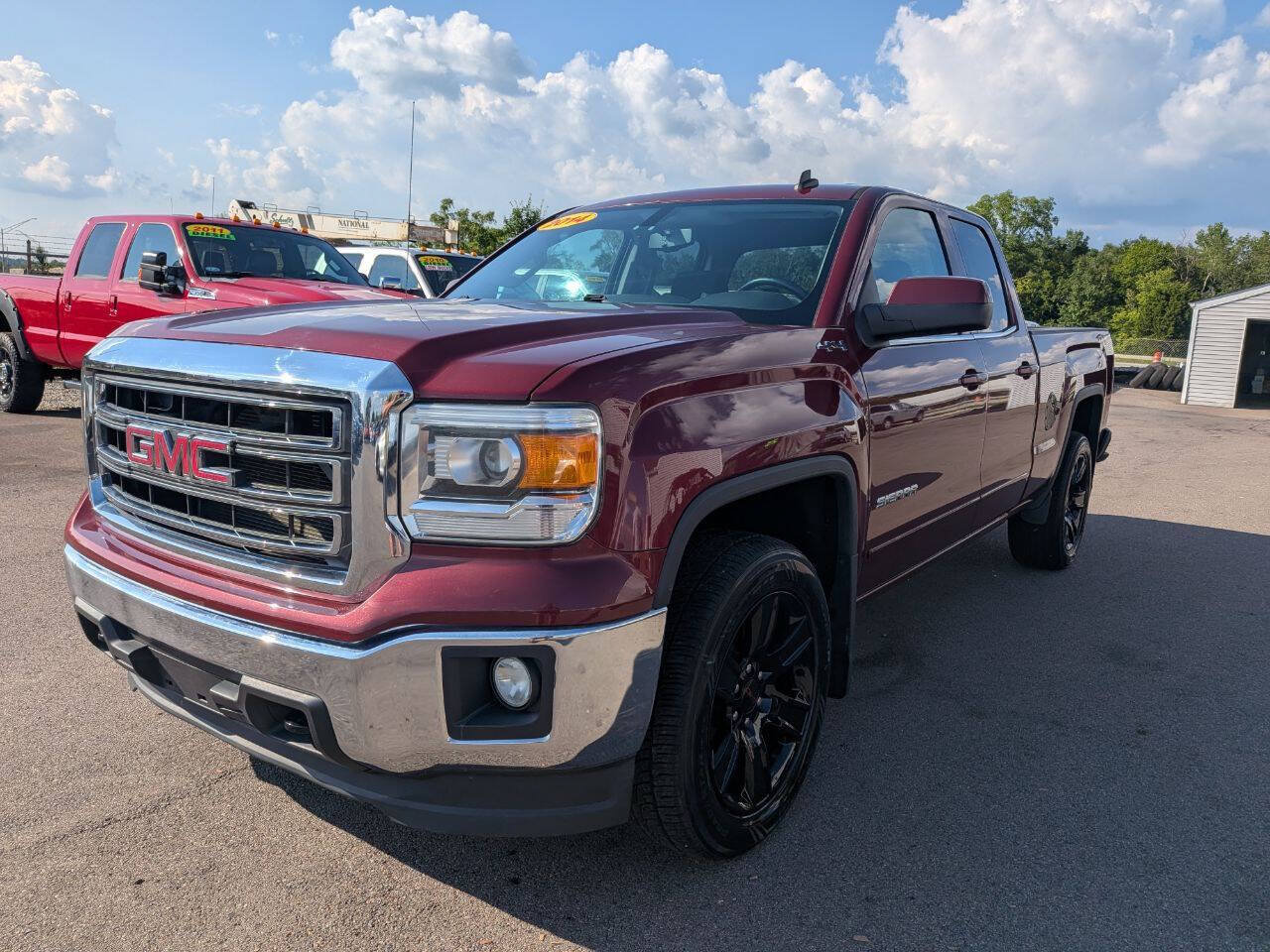 Used 2014 GMC Sierra 1500 SLE w/ SLE Value Package AWD/4WD image 2