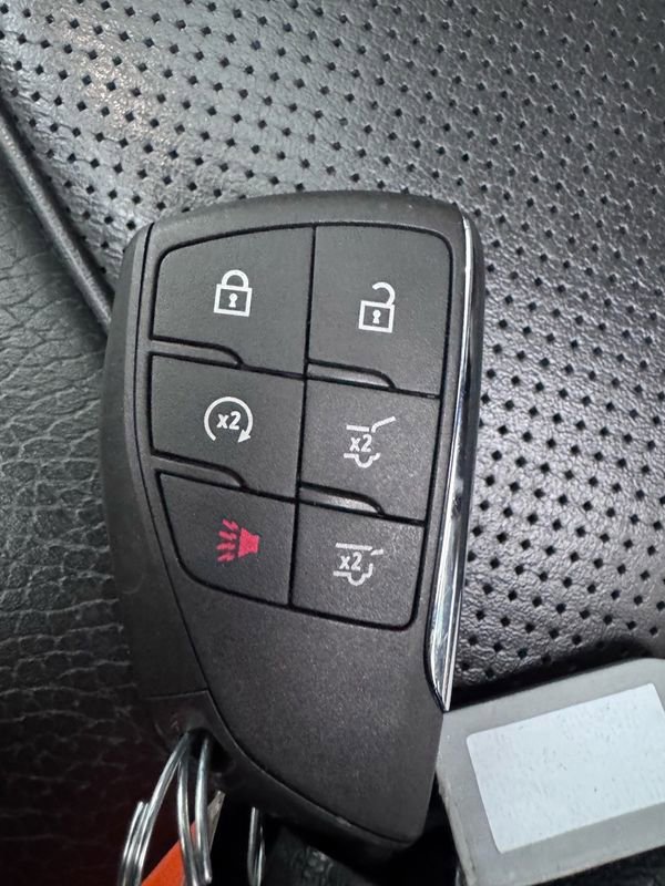 Used 2022 GMC Yukon Denali w/ Denali Premium Package image 59