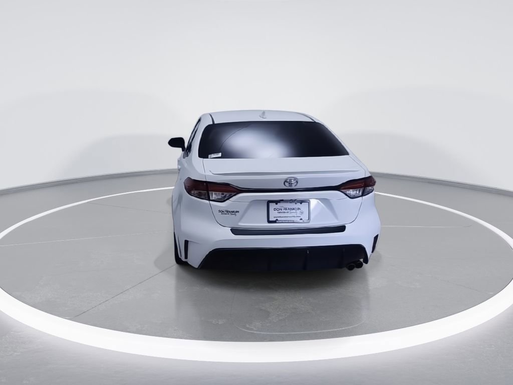 Used 2024 Toyota Corolla SE FWD image 7