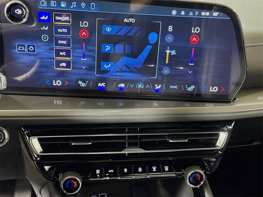 New 2026 Chevrolet Traverse LT w/ Enhanced Driving Package image 10