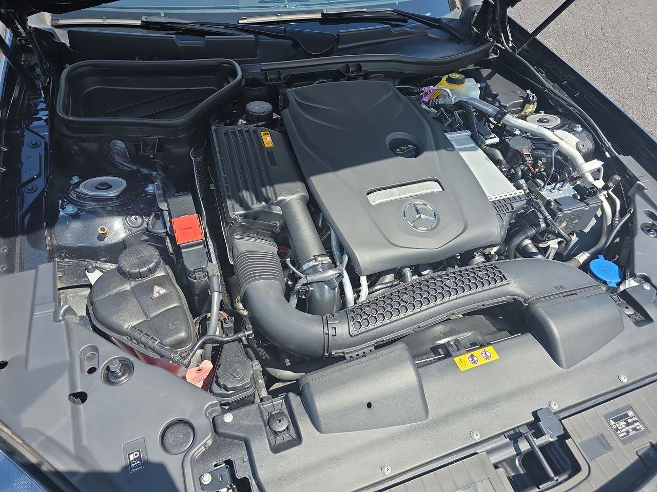 Used 2019 Mercedes-Benz SLC 300 image 13
