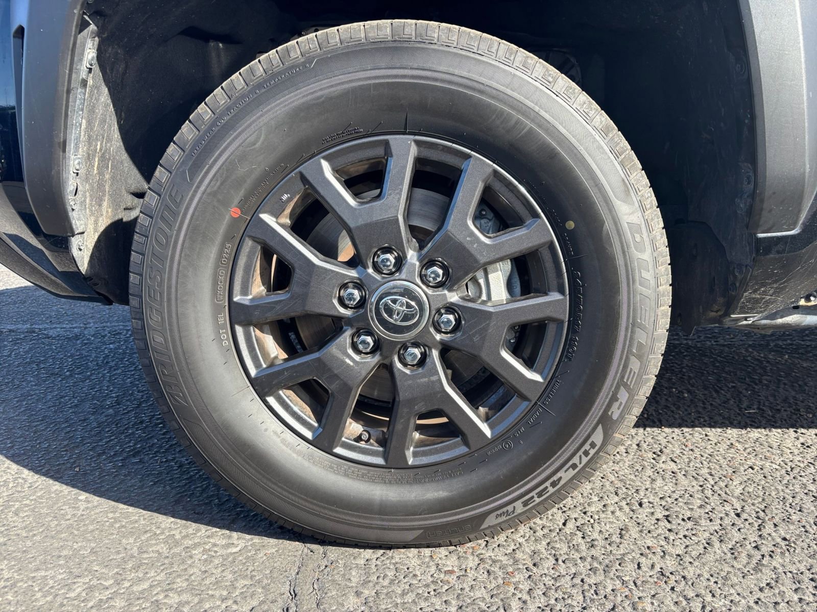 Used 2025 Toyota 4Runner SR5 RWD image 29