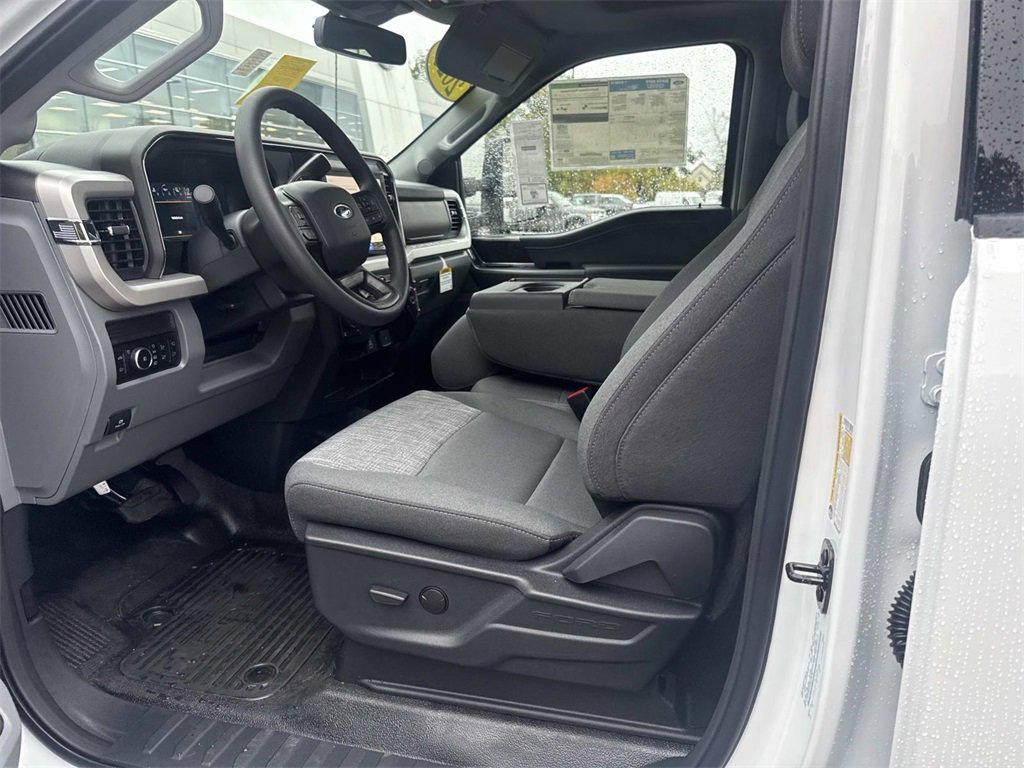 New 2026 Ford F350 XLT image 7
