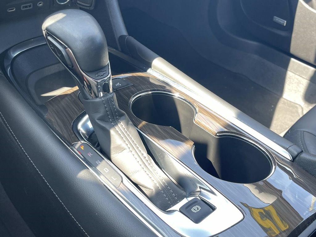 Used 2025 Chevrolet Malibu LT FWD image 25