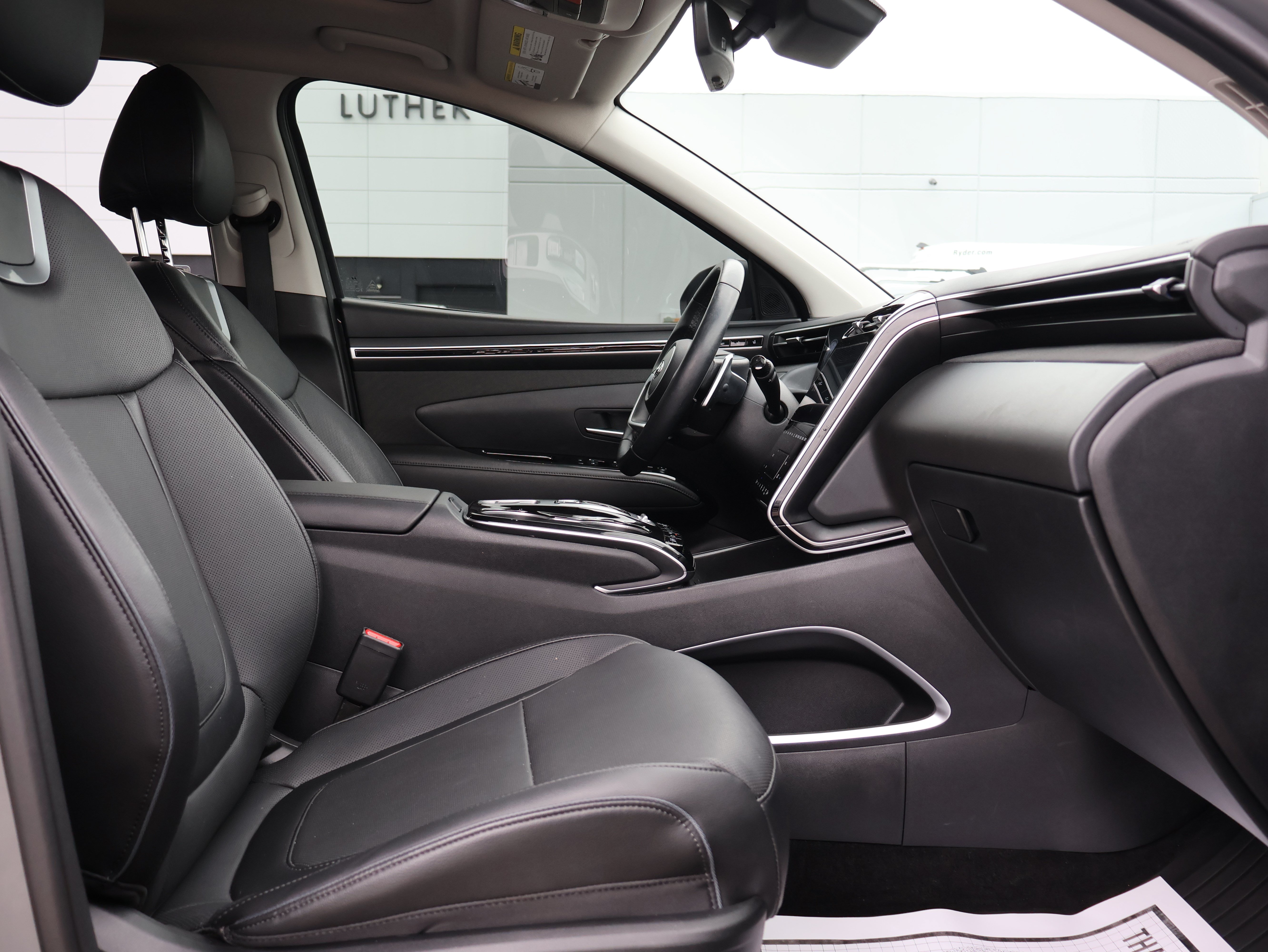 Used 2024 Hyundai Tucson Limited AWD/4WD image 8