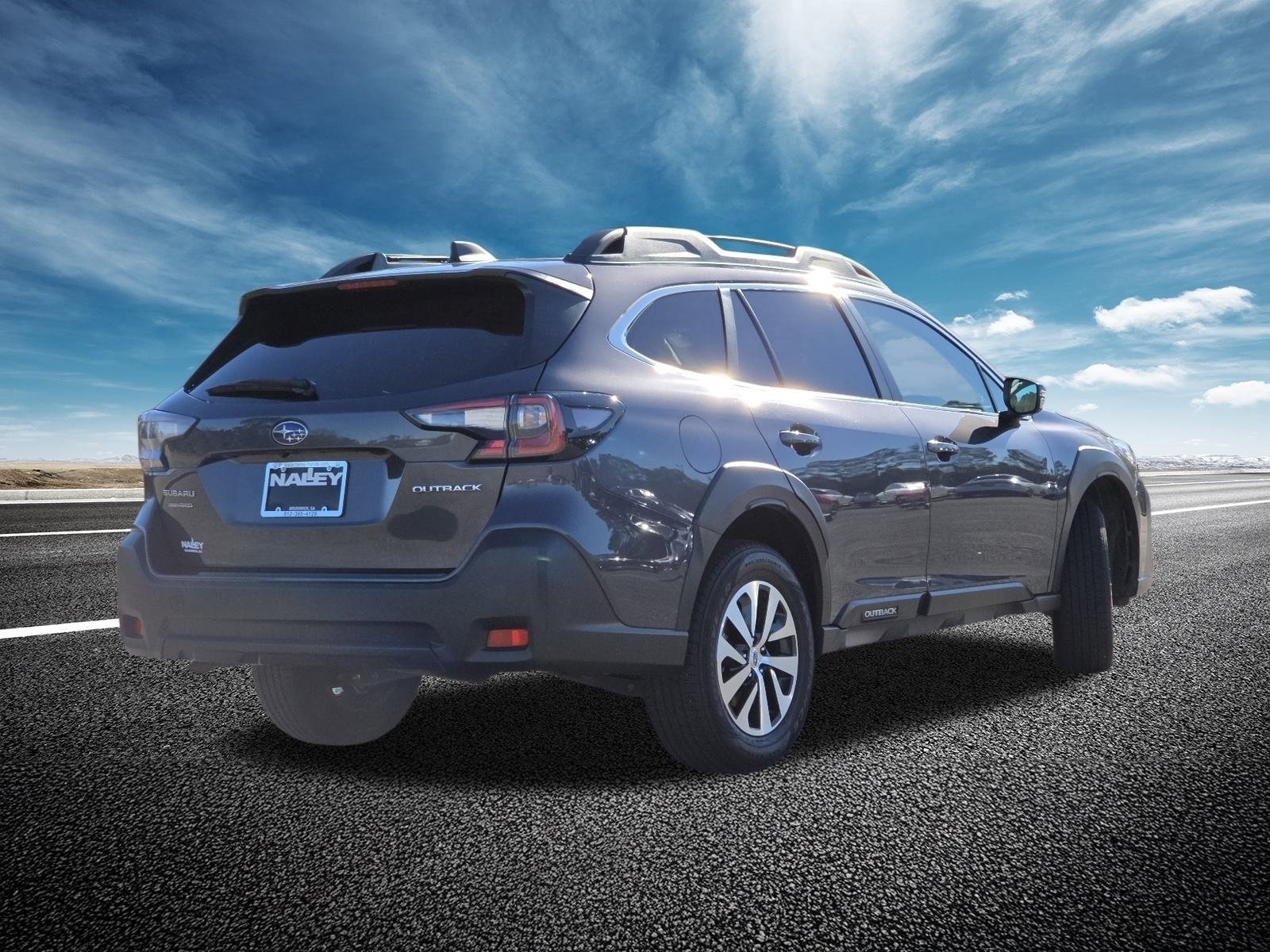 Used 2024 Subaru Outback Premium image 17