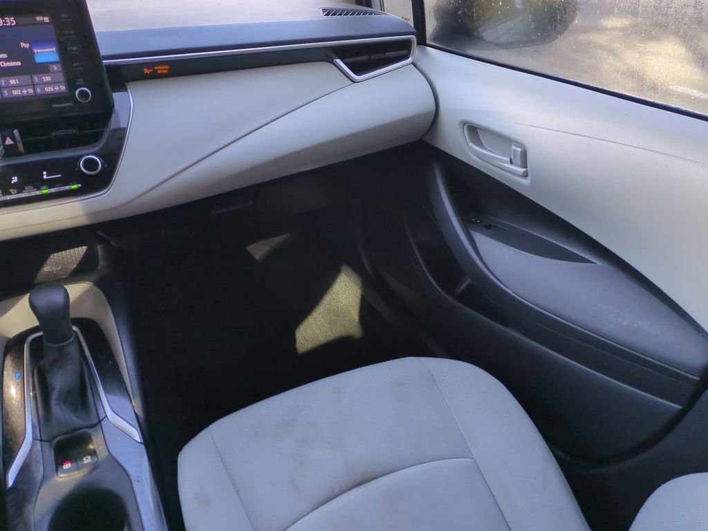 Certified 2022 Toyota Corolla LE image 16