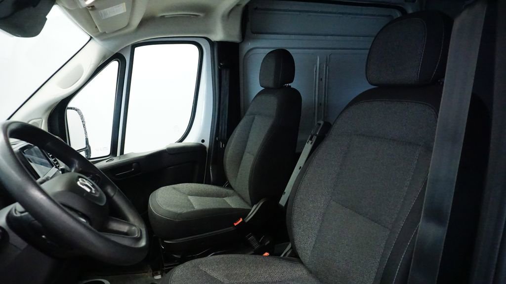 Used 2023 RAM ProMaster 2500 image 16