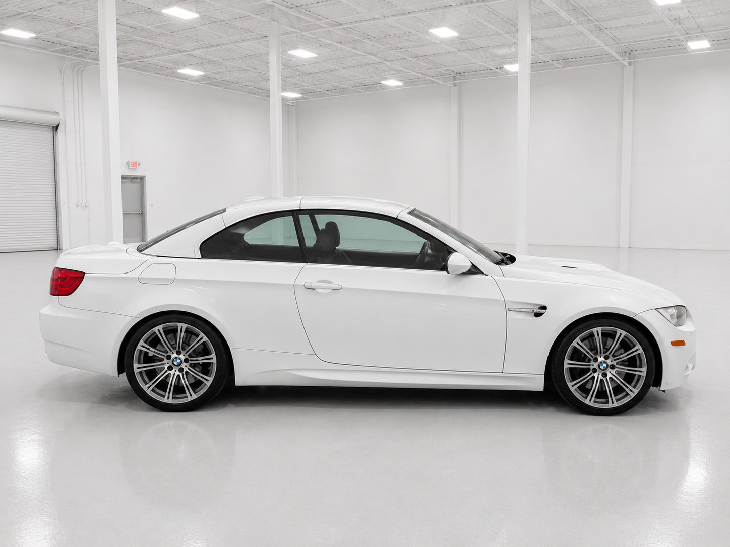 Used 2011 BMW M3 Convertible RWD image 12