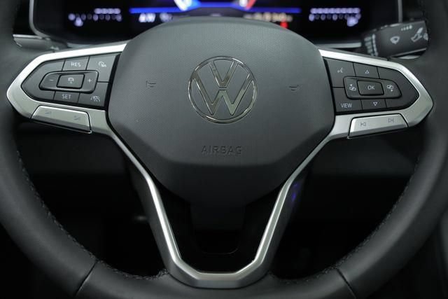 New 2025 Volkswagen Jetta SE FWD image 16