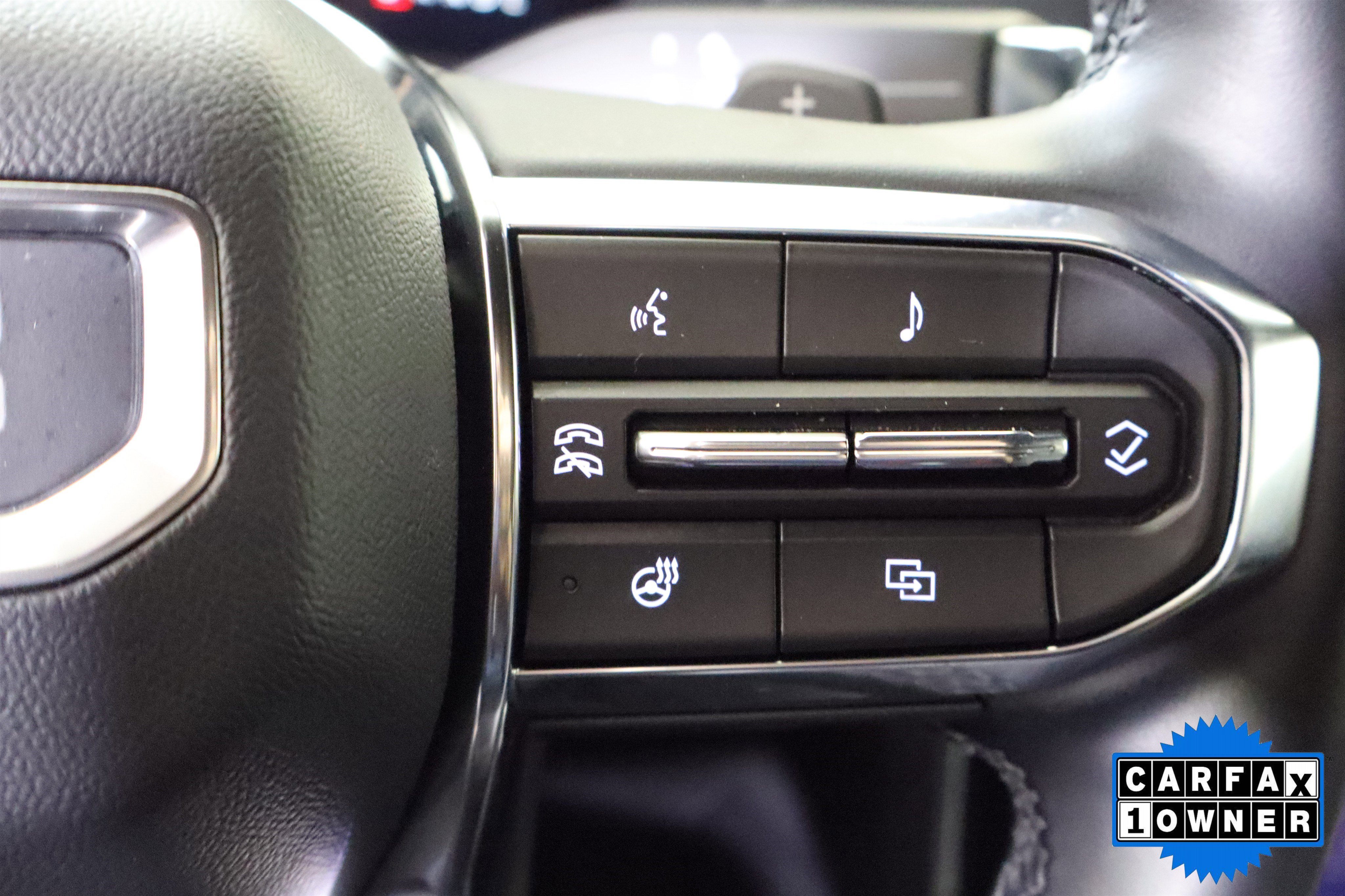 Used 2025 GMC Acadia Elevation AWD/4WD image 29