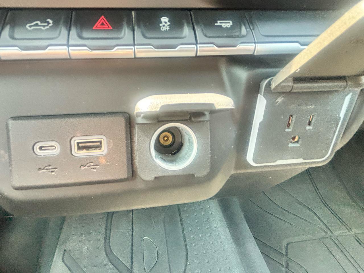 Used 2022 Chevrolet Silverado 1500 Custom RWD image 40
