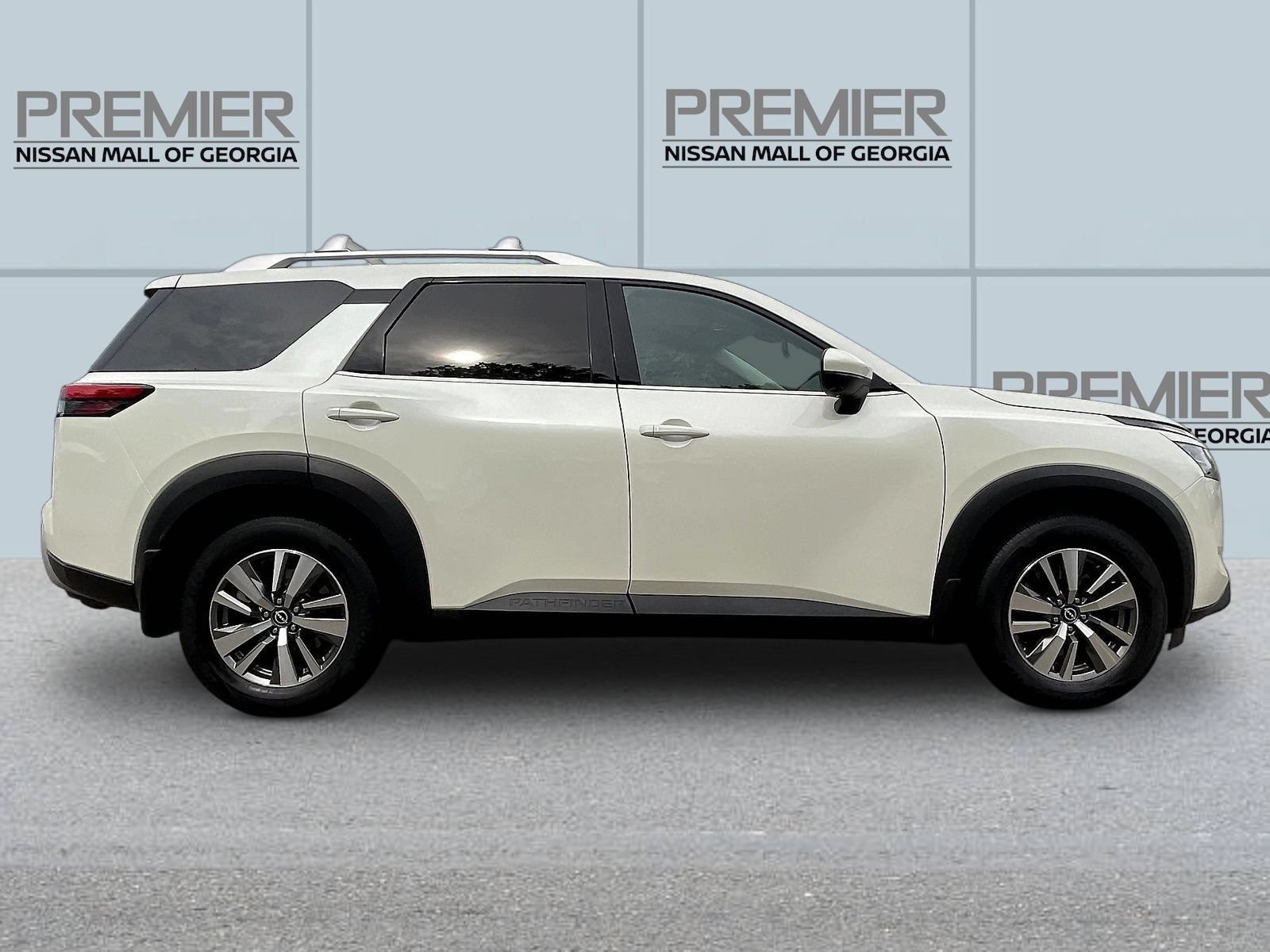 Certified 2022 Nissan Pathfinder SL AWD/4WD image 8