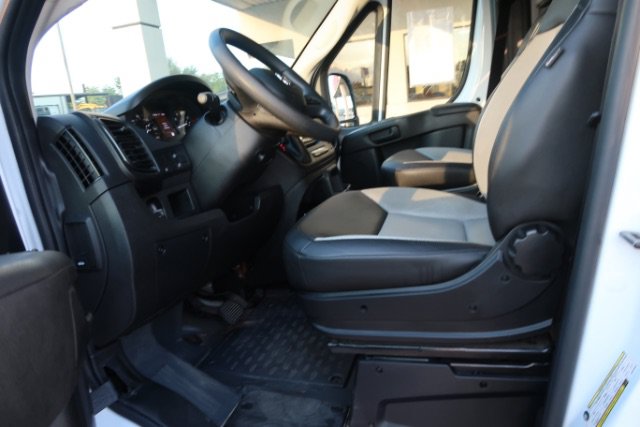 Used 2025 RAM ProMaster 2500 w/ Convenience Group FWD image 8