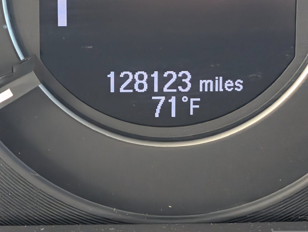 Used 2017 Honda Accord EX-L image 2