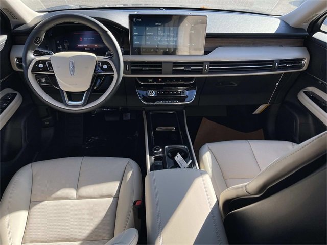 New 2026 Lincoln Corsair Reserve w/ Jet Appearance Package image 16