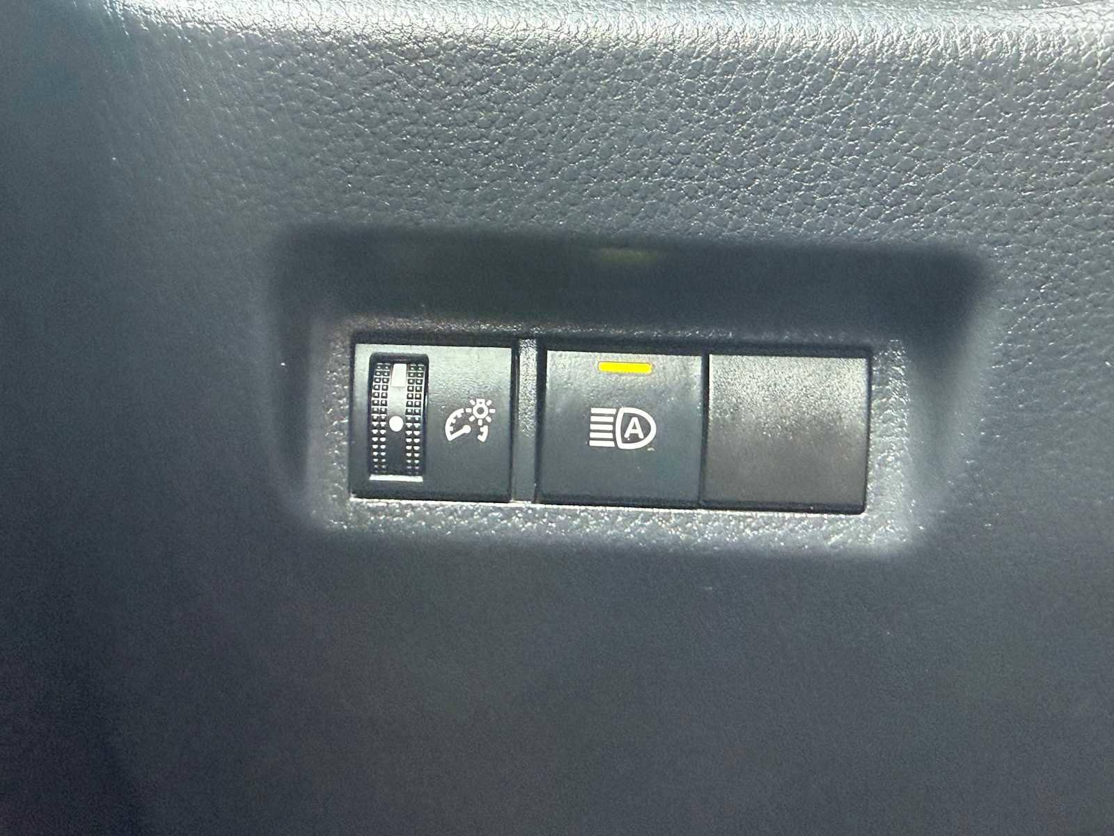 Certified 2023 Toyota RAV4 LE FWD image 27