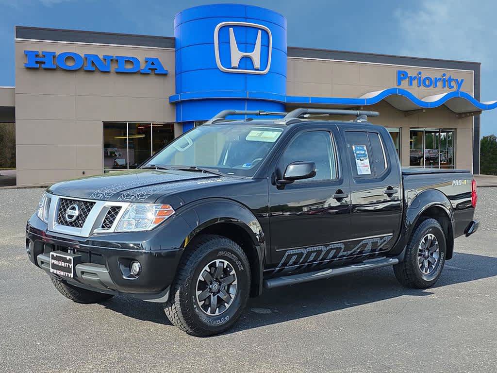 Used 2020 Nissan Frontier PRO-4X w/ Pro-4x Utility Package AWD/4WD image 1