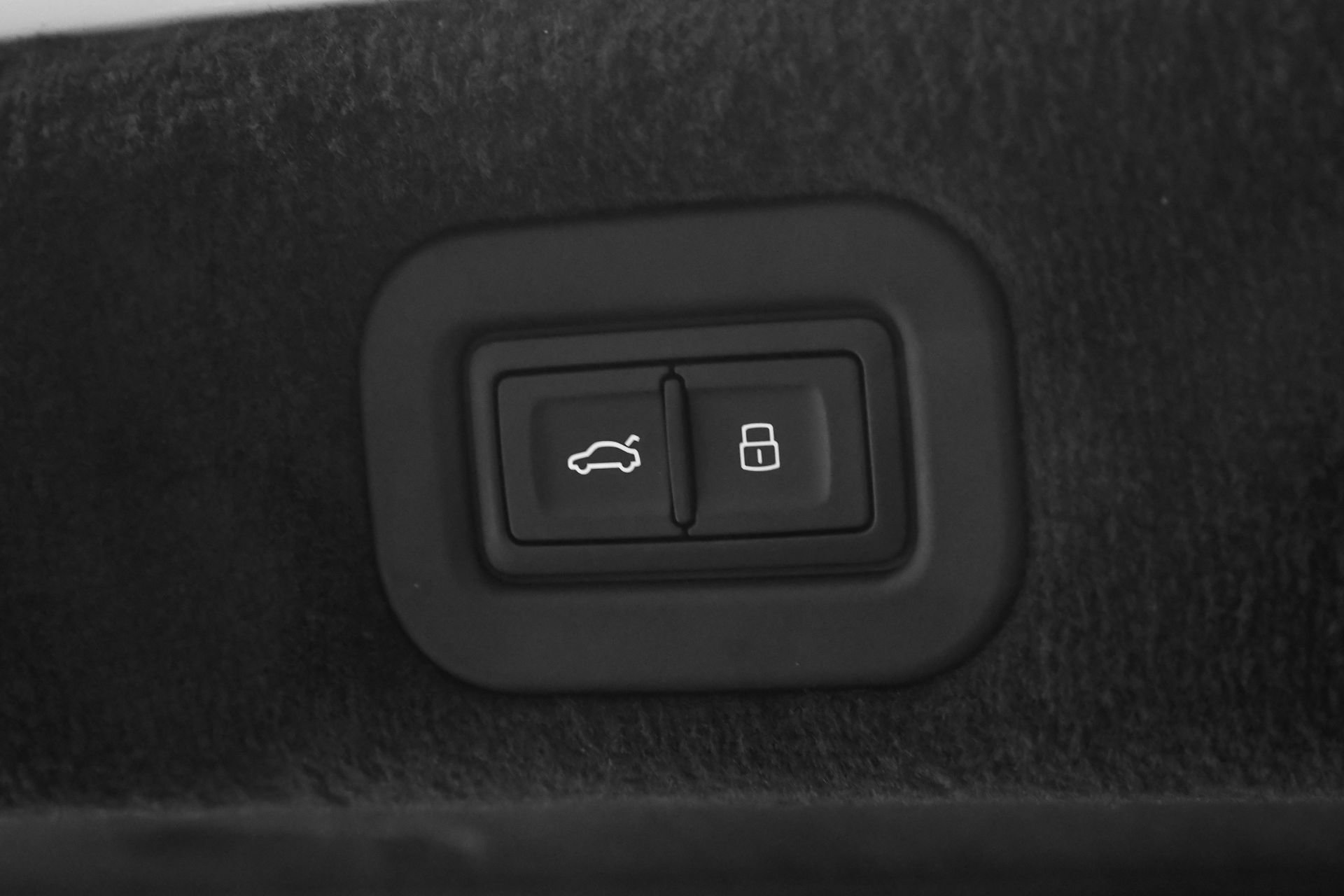 New 2026 Bentley Flying Spur image 12