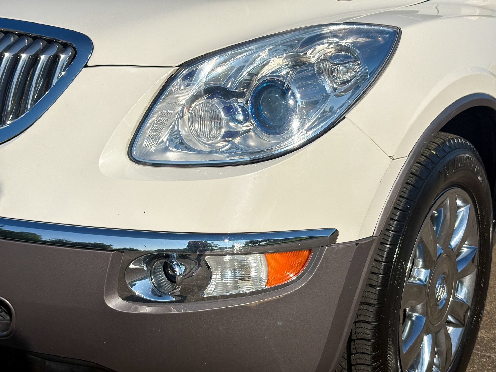 Used 2012 Buick Enclave Leather FWD image 6
