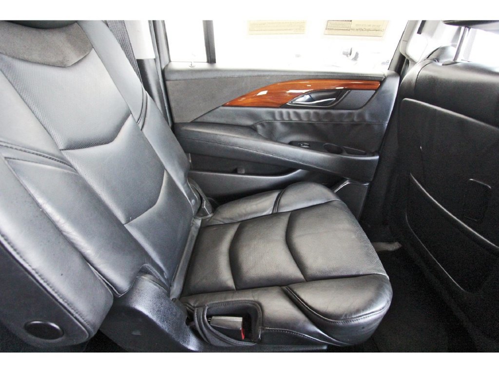 Used 2015 Cadillac Escalade ESV Premium RWD image 11