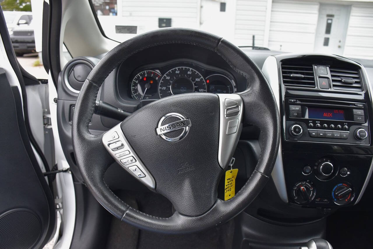 Used 2015 Nissan Versa Note SV FWD image 17