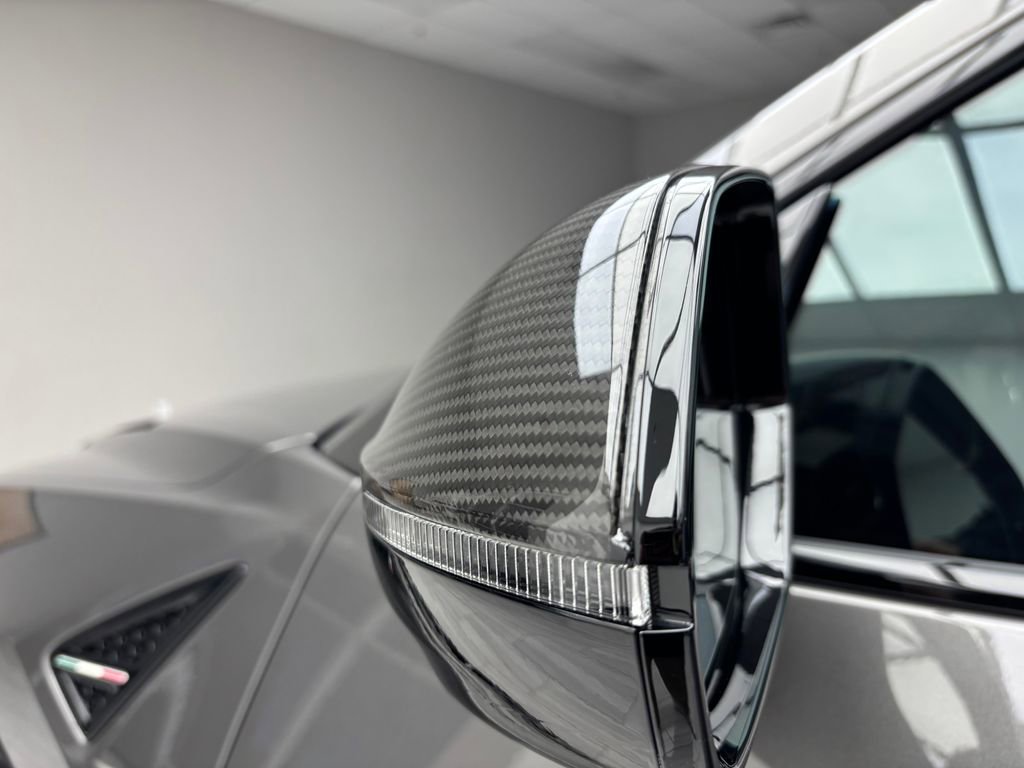 Used 2023 Lamborghini Urus Performante image 15